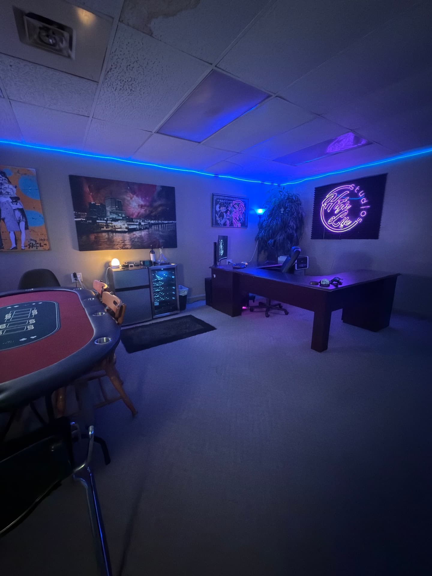 Studio Lounge